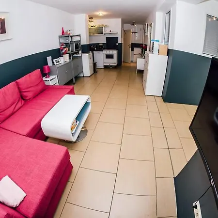 At - Pink Apartament *