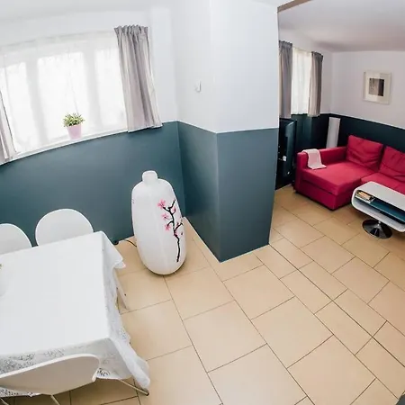 Apartament At - Pink Rostock
